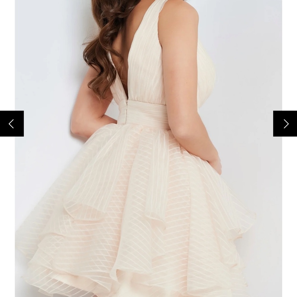 Jovani Rosette Blush V-Neck Women's Cocktail Dress - Picture 3 of 6